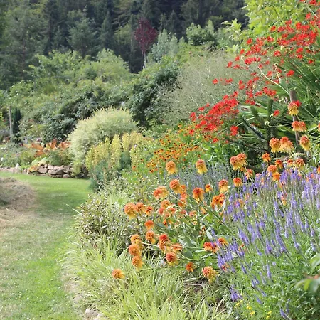 The Moosbach Garden Kır Evi *